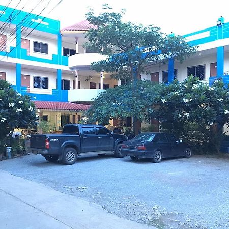 99 Inn Hotel Pakchong Bagian luar foto